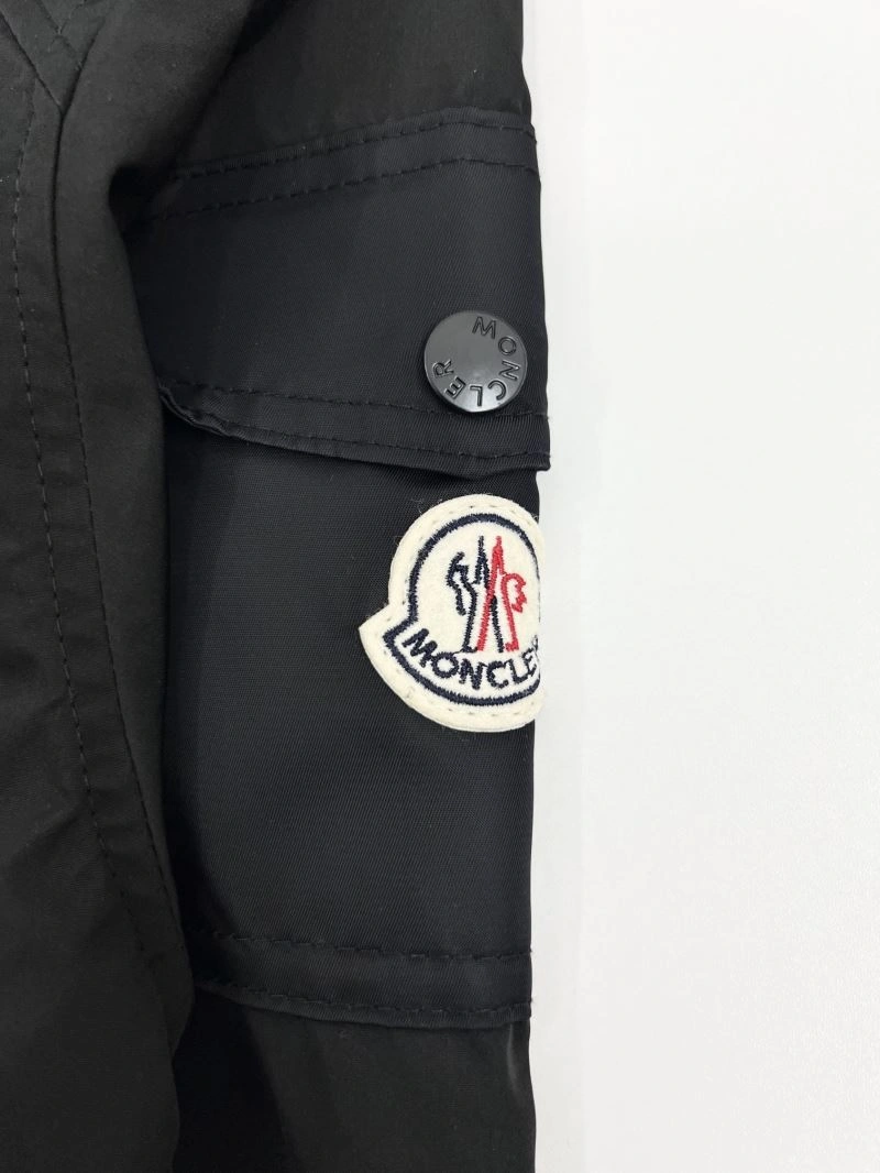 Moncler Outwear Contemporary 142122