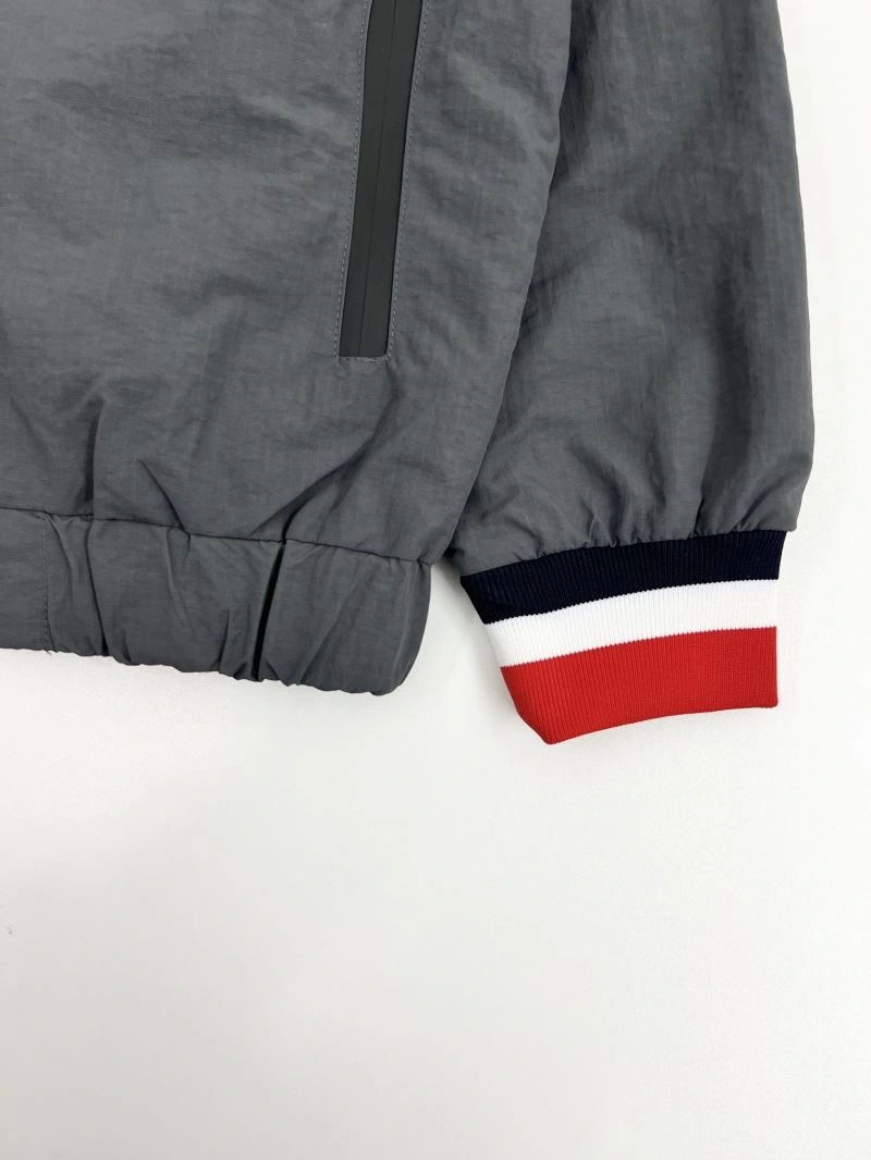 Premium Moncler Outwear 142141