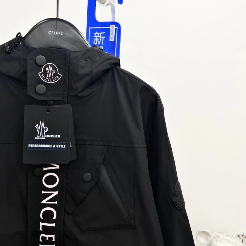 Moncler Outwear MultiPurpose 142116