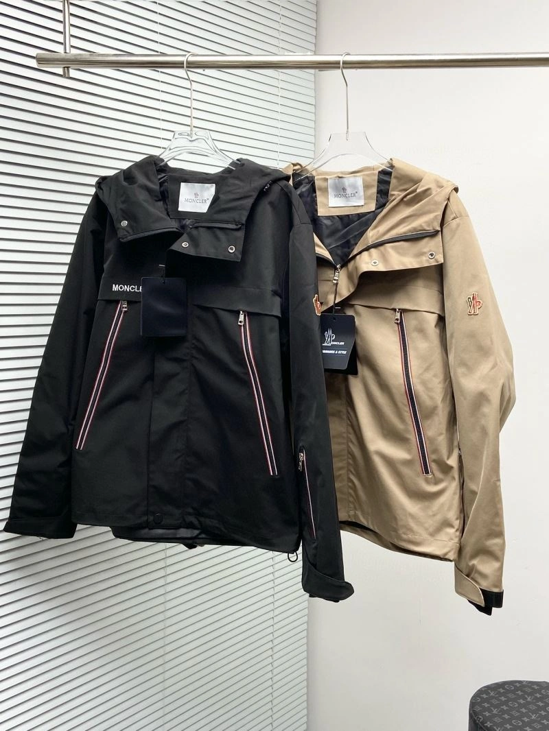 Tailored Moncler Outwear 142113