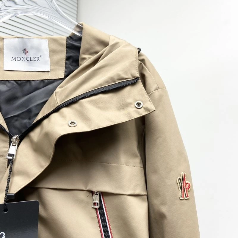 Tailored Moncler Outwear 142113