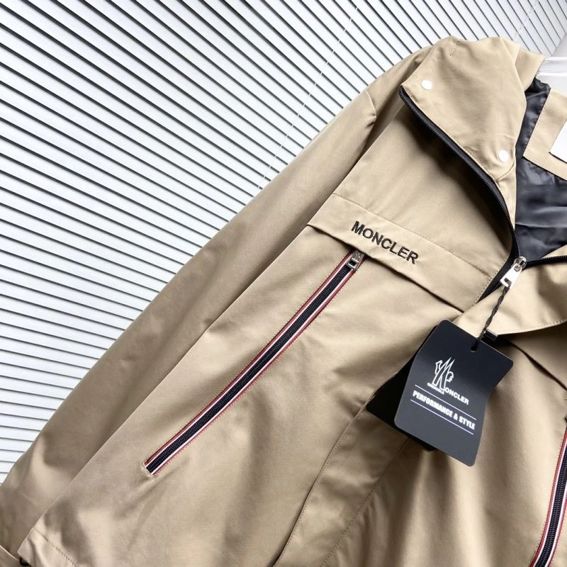 Tailored Moncler Outwear 142113