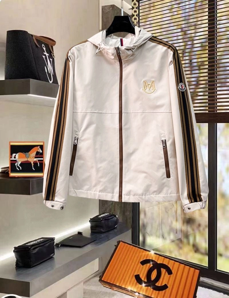 Reliable Moncler Outwear 142109