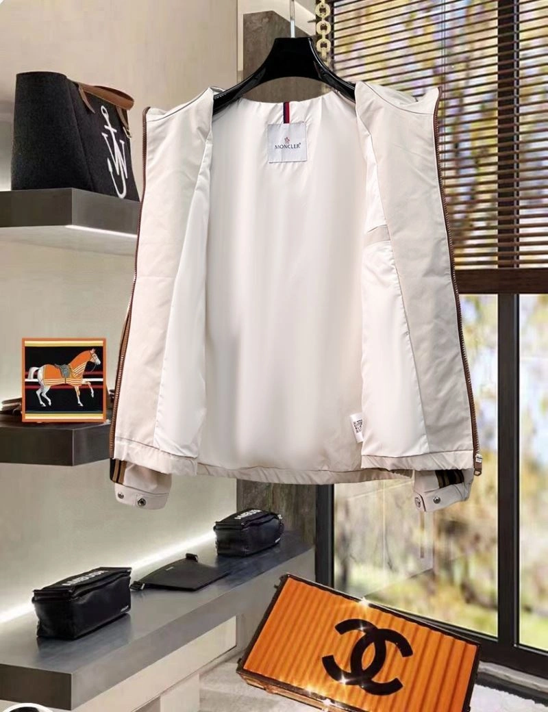 Reliable Moncler Outwear 142109