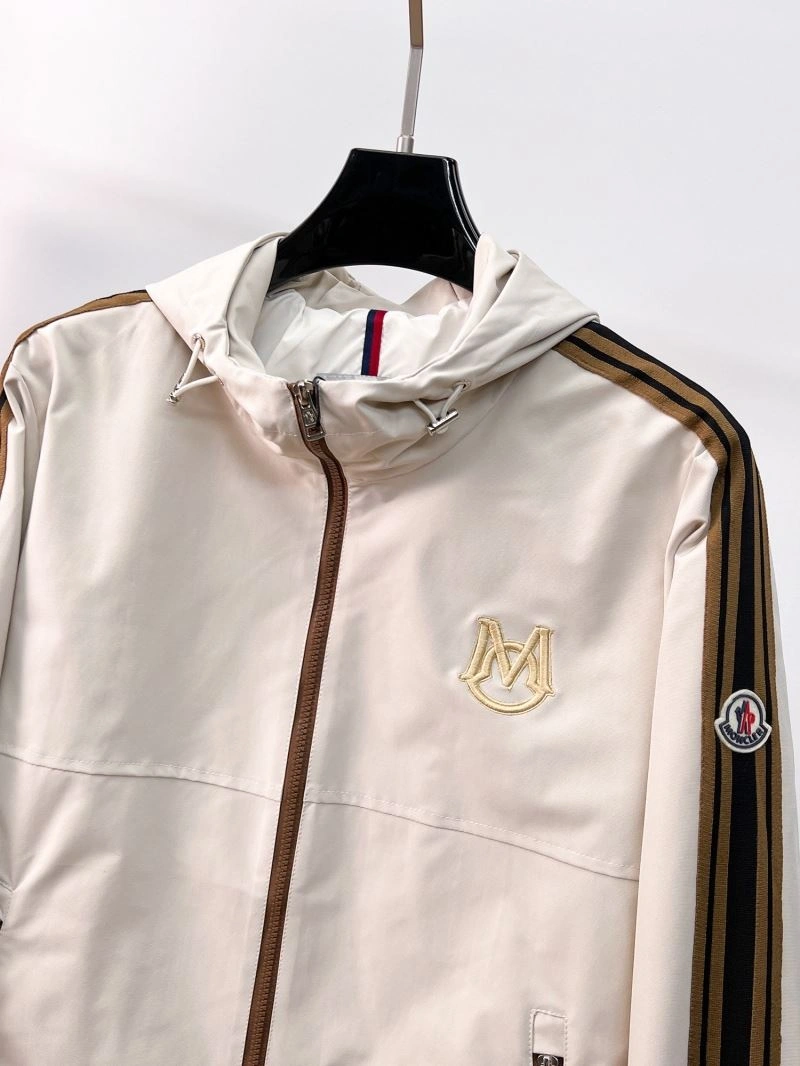 Reliable Moncler Outwear 142109