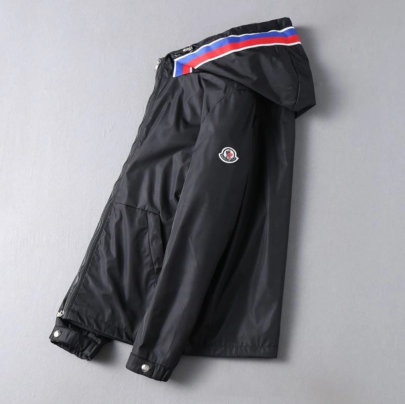 Effortless Moncler Outwear 142107