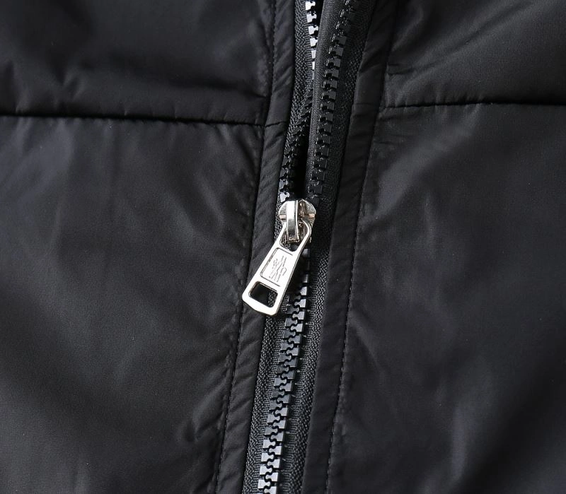 Effortless Moncler Outwear 142107