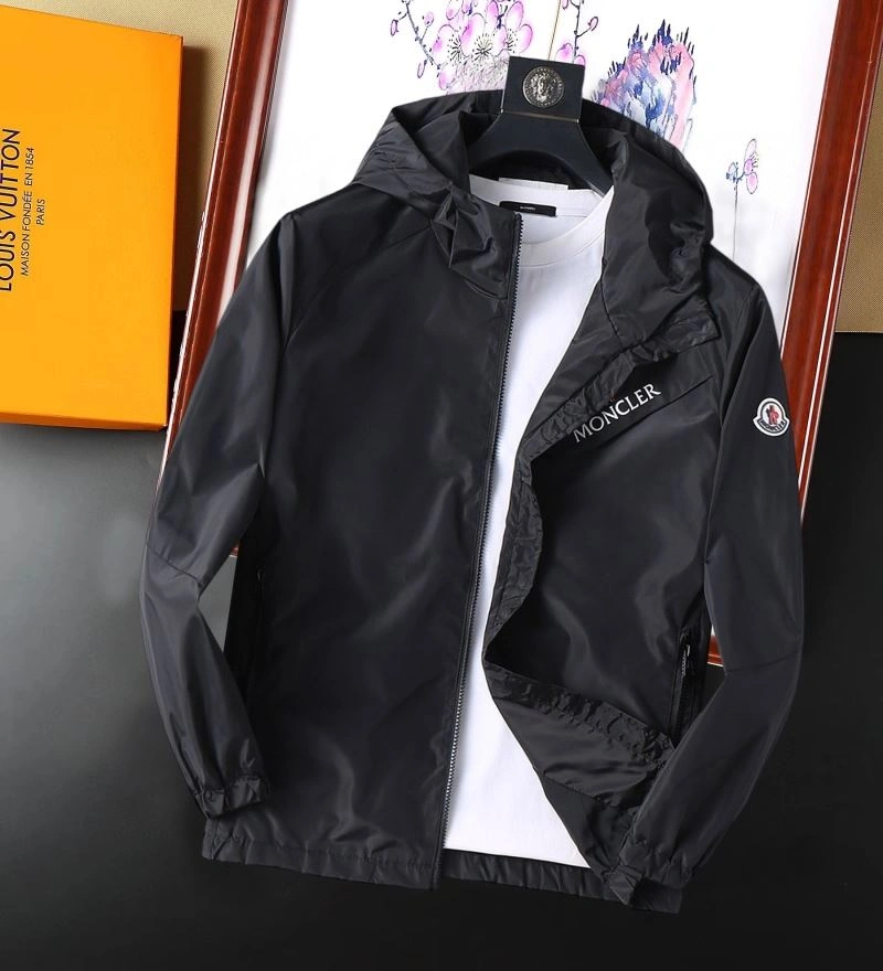 Moncler Outwear Contemporary 142106