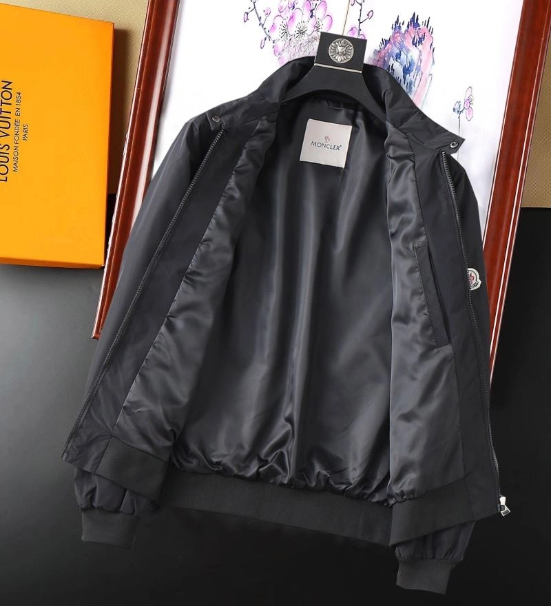 Moncler Outwear Timeless 142099