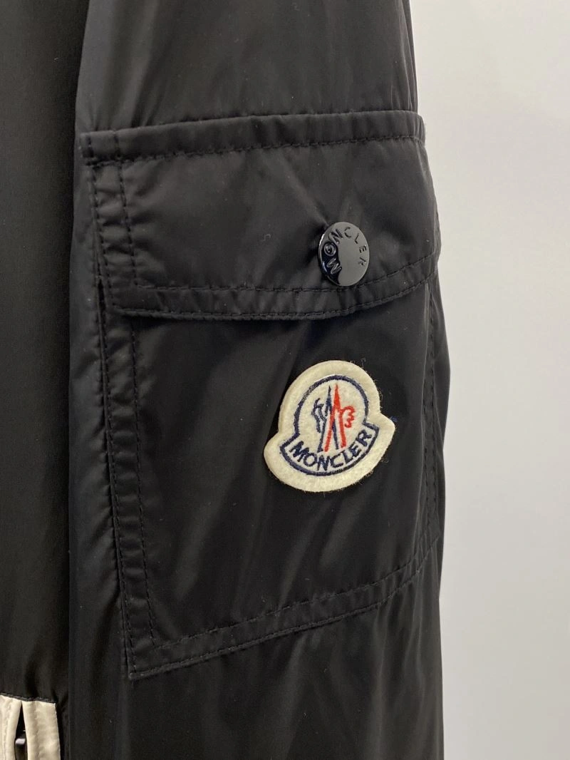Moncler Outwear EasyCare 142094