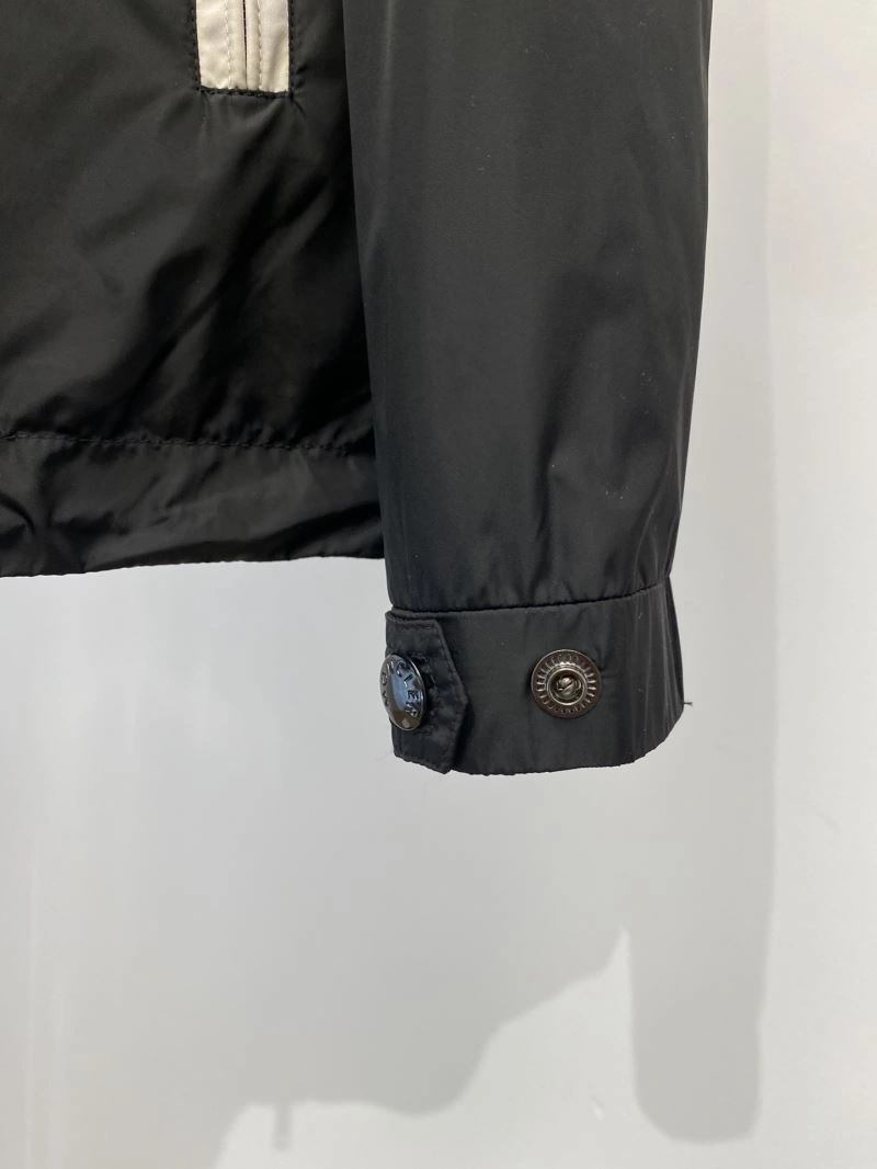 Moncler Outwear EasyCare 142094