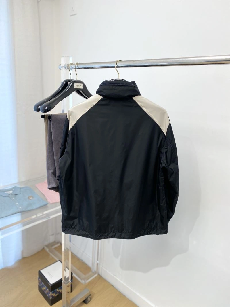 Moncler Outwear EasyCare 142094