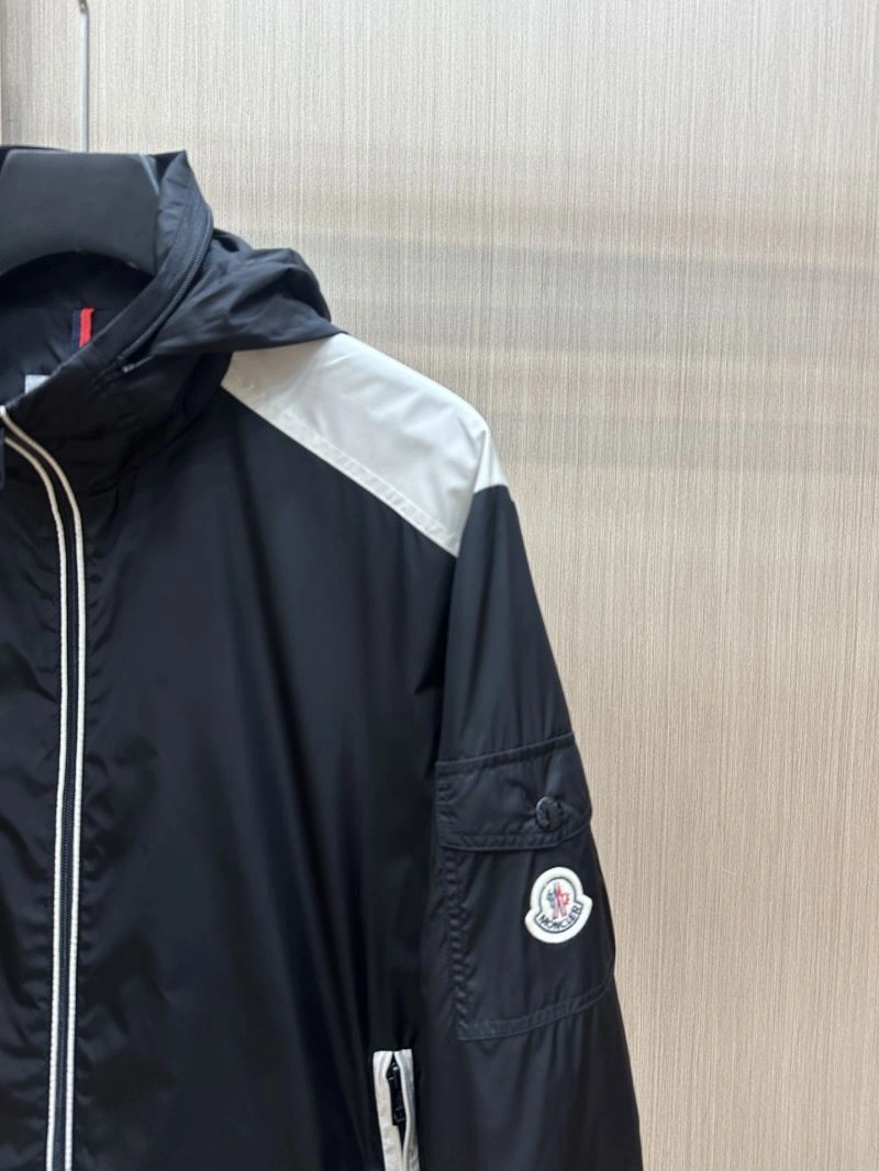 Sophisticated Moncler Outwear 142097