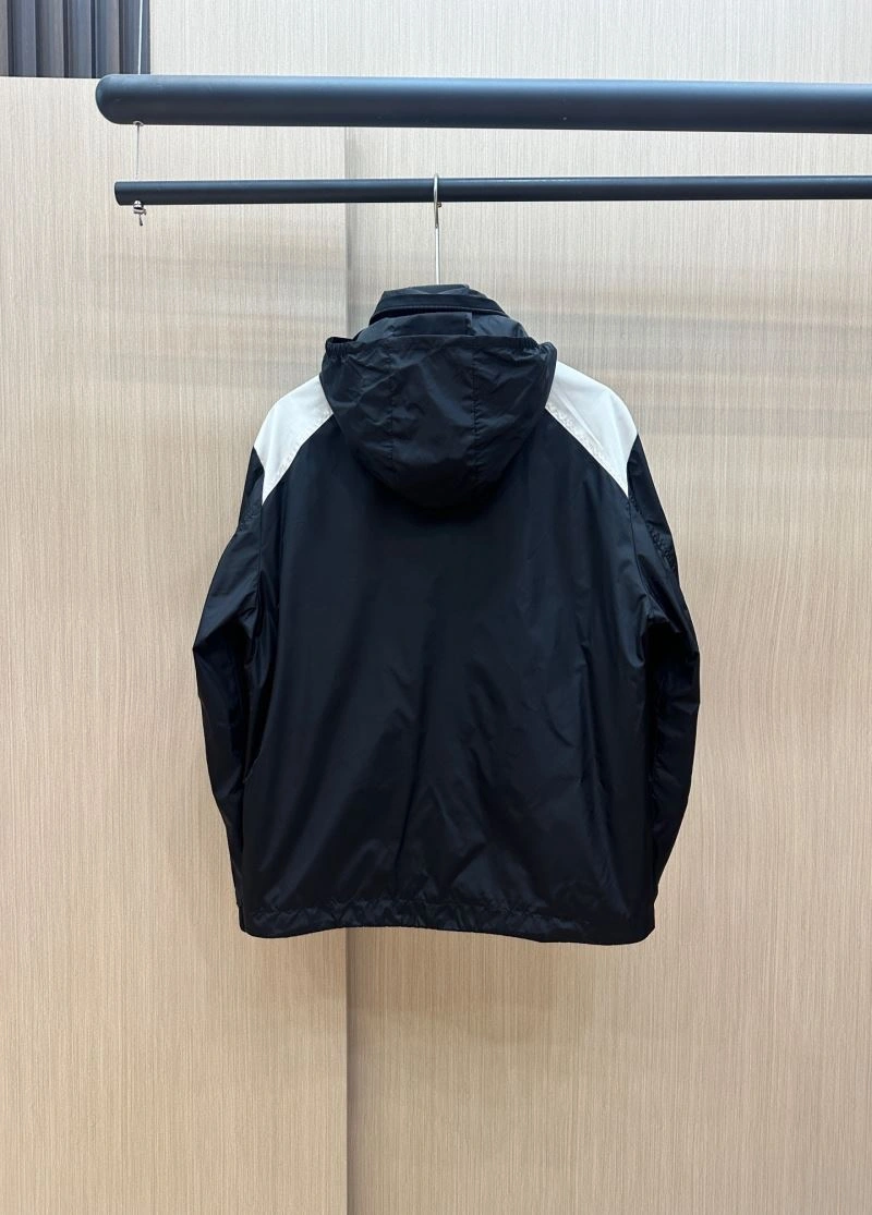 Sophisticated Moncler Outwear 142097