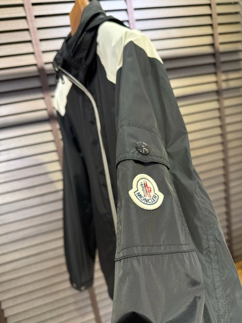 Moncler Outwear RelaxedFit 142103