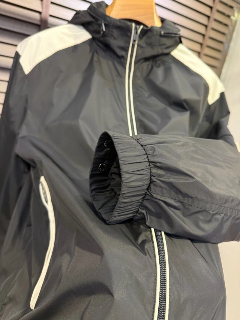 Moncler Outwear RelaxedFit 142103
