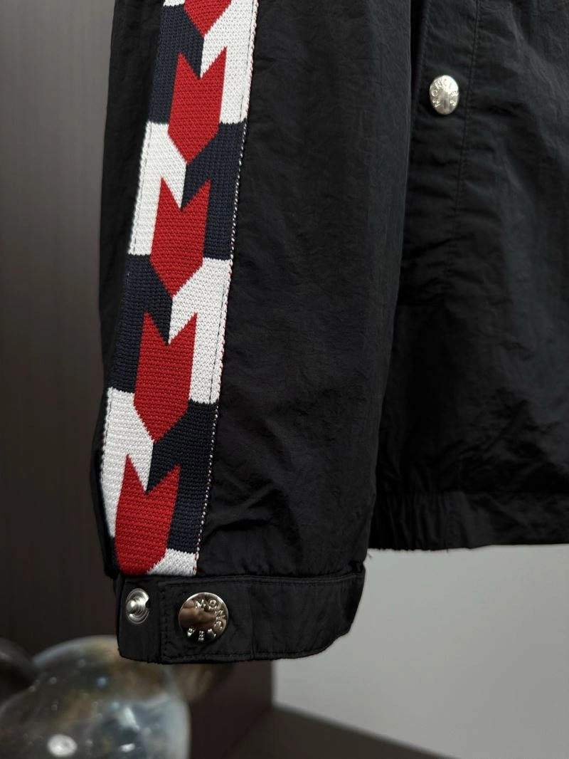 Reliable Moncler Outwear 142104