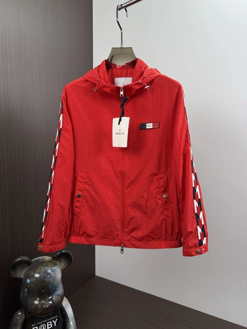 Reliable Moncler Outwear 142104