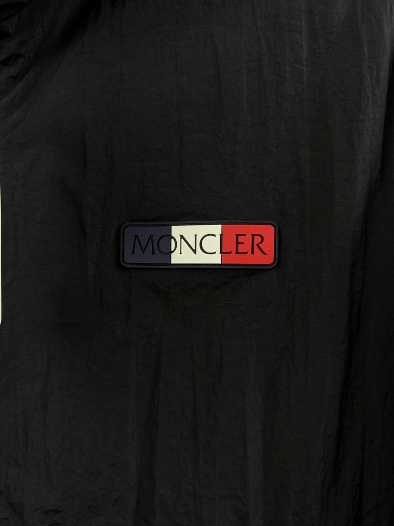 Reliable Moncler Outwear 142104