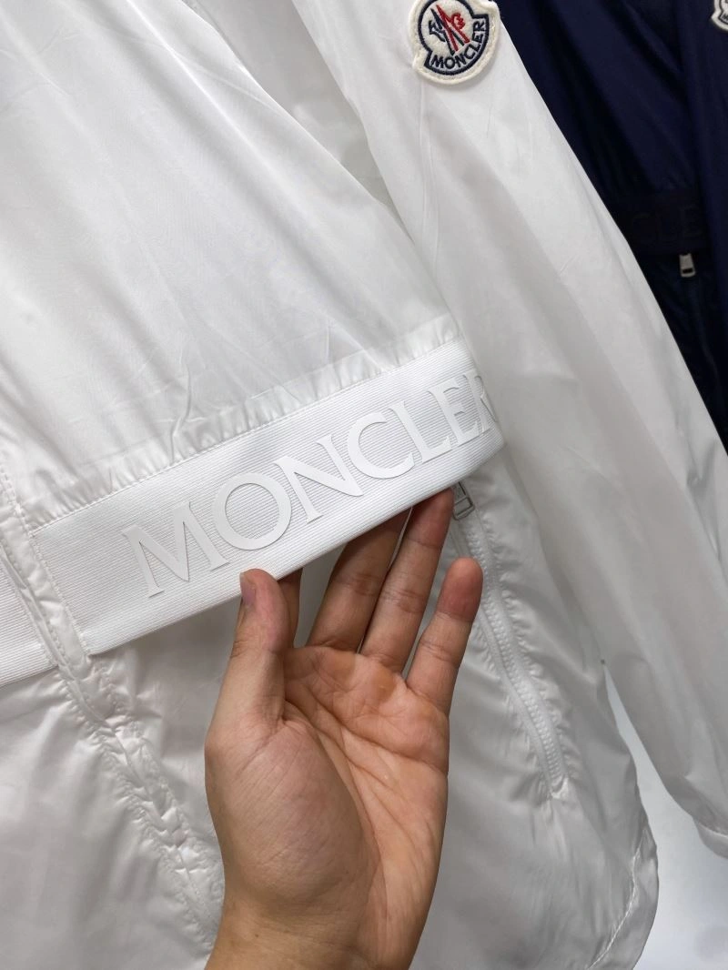 Moncler Outwear MultiPurpose 142101