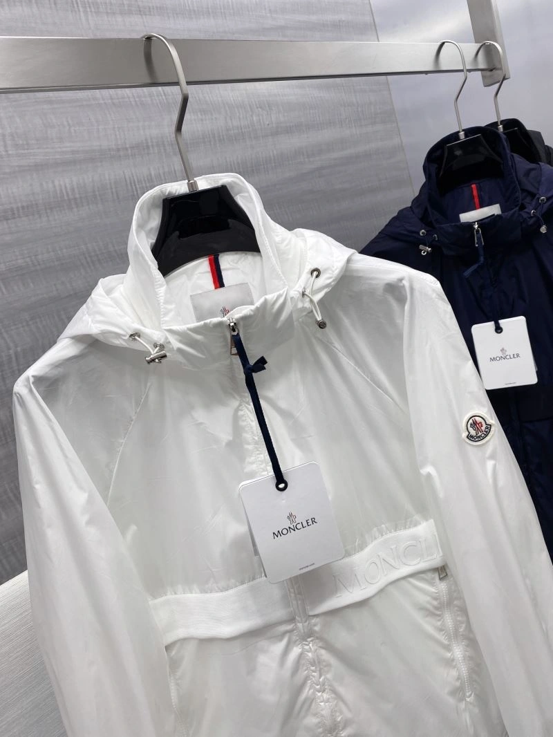 Moncler Outwear MultiPurpose 142101