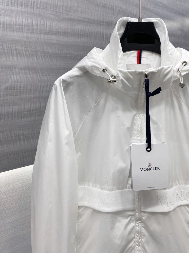 Moncler Outwear MultiPurpose 142101