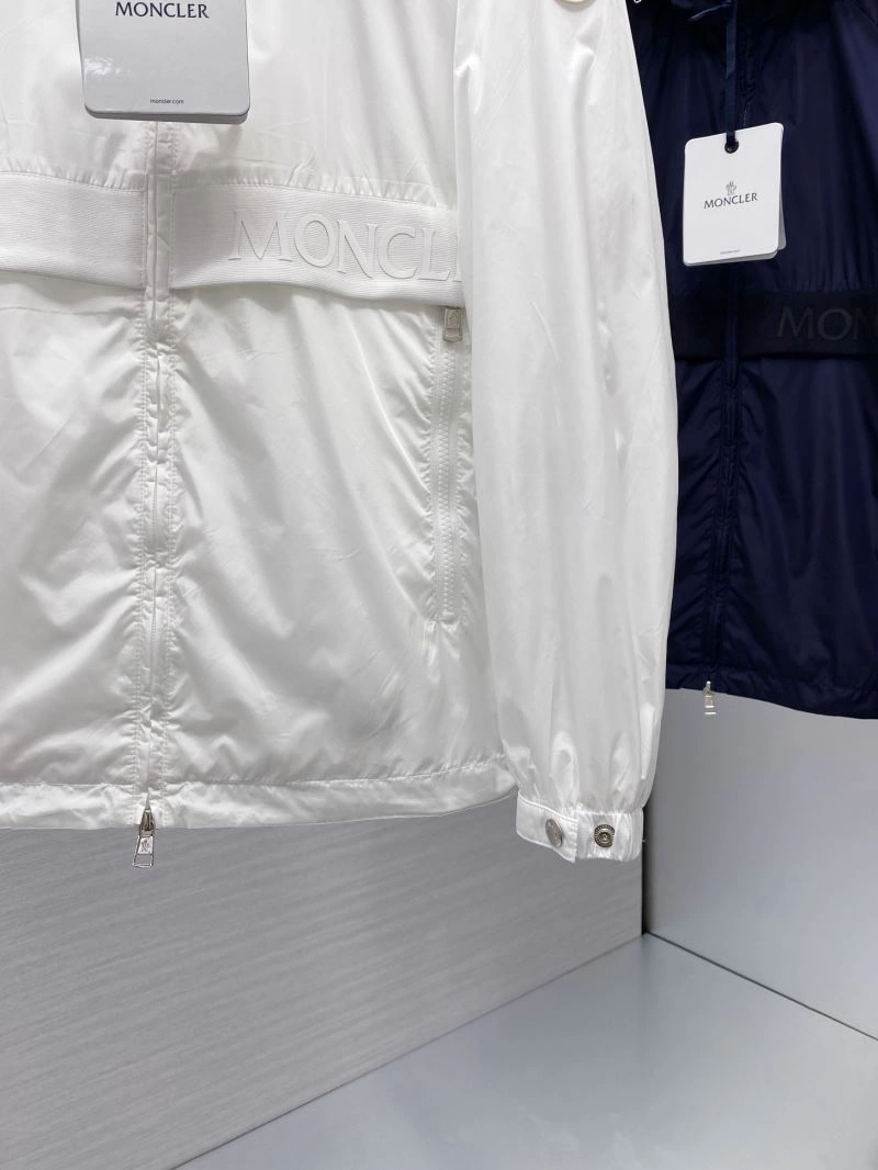 Moncler Outwear MultiPurpose 142101