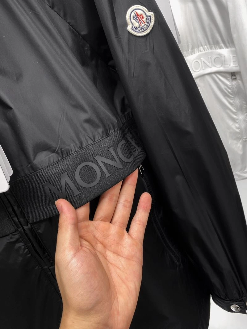 Moncler Outwear Unisex 142096
