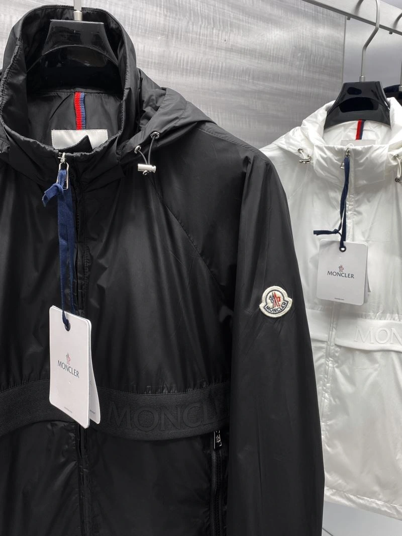 Moncler Outwear Unisex 142096
