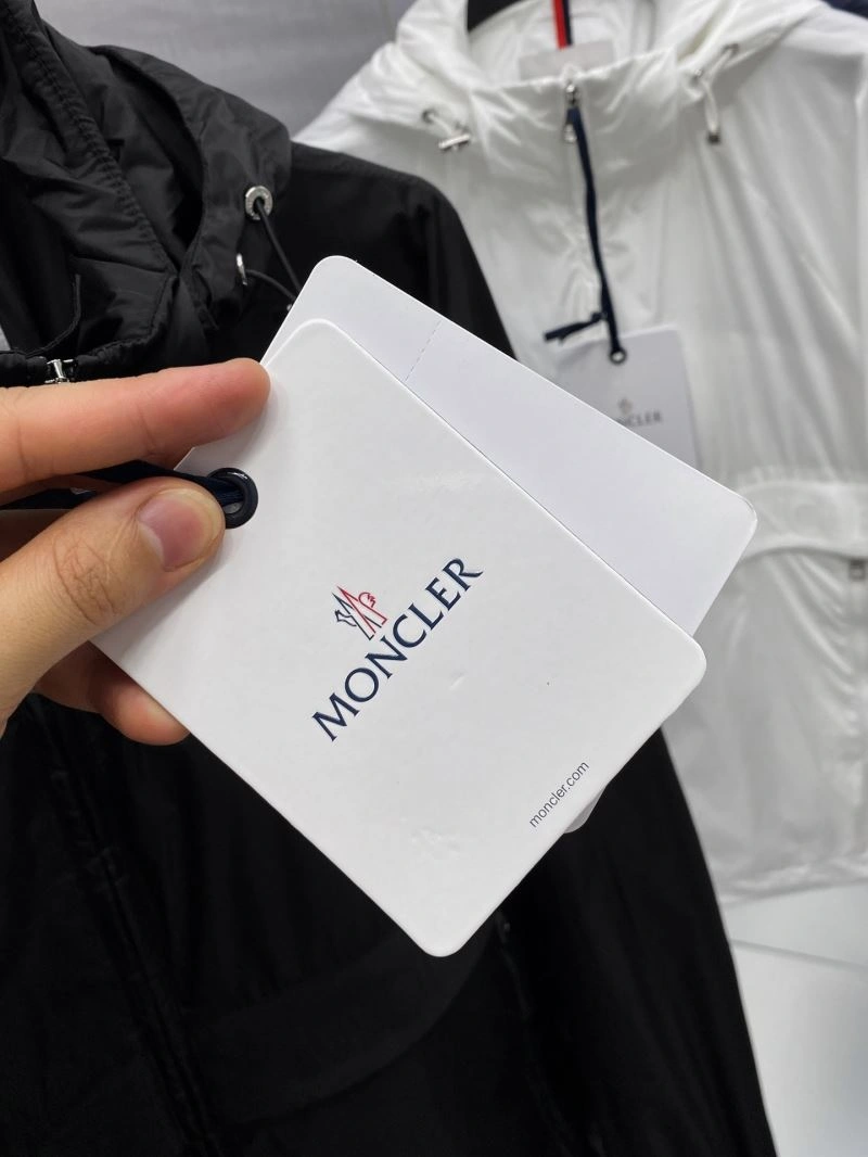 Moncler Outwear Unisex 142096