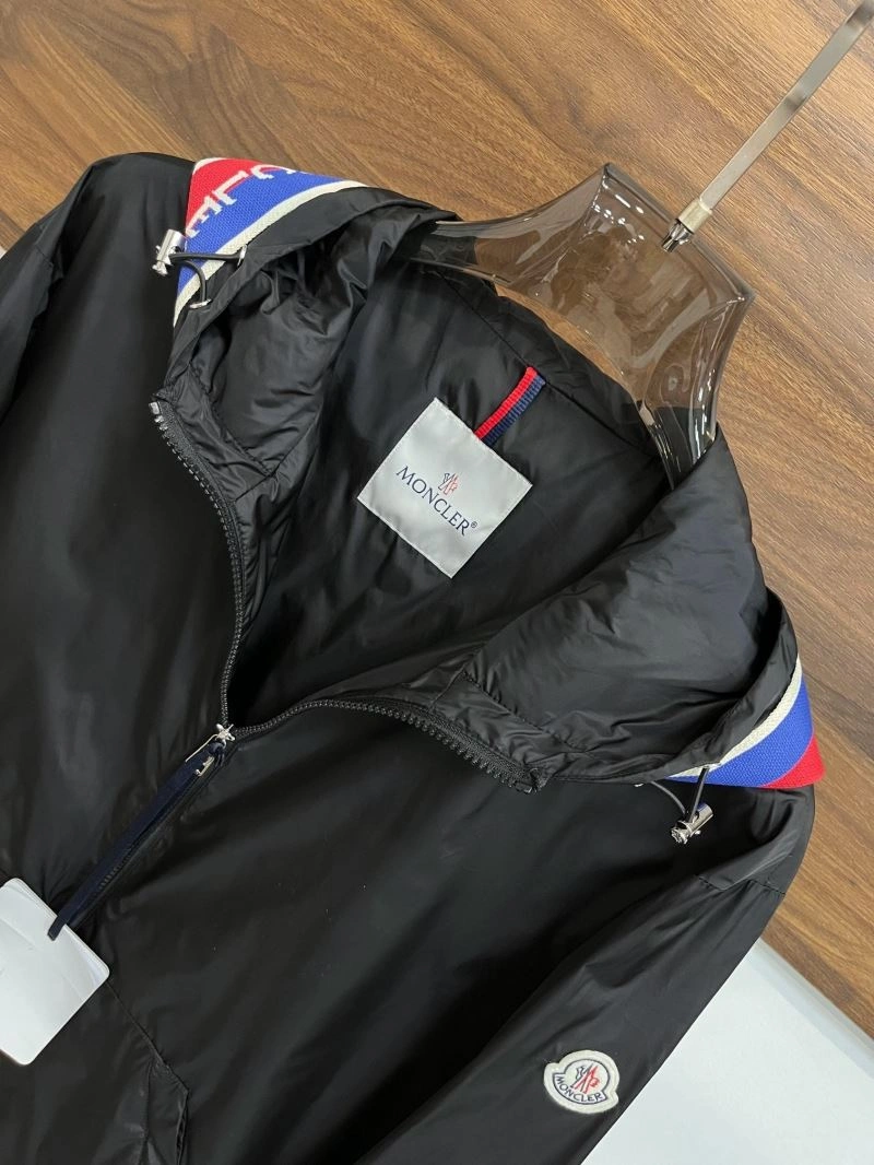 MoistureWicking Moncler Outwear 142090