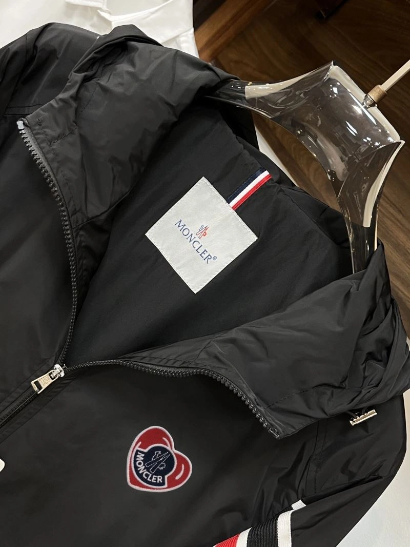 Moncler Outwear Timeless 142091