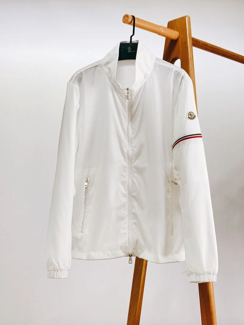 Breathable Moncler Outwear 142088