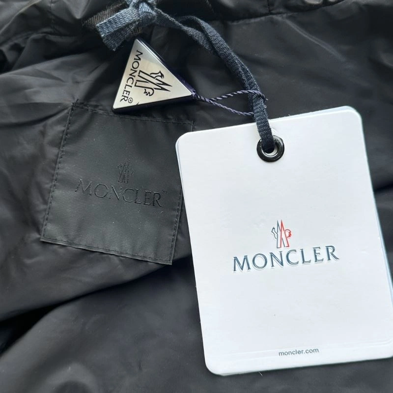 StreetReady Moncler Outwear 142089