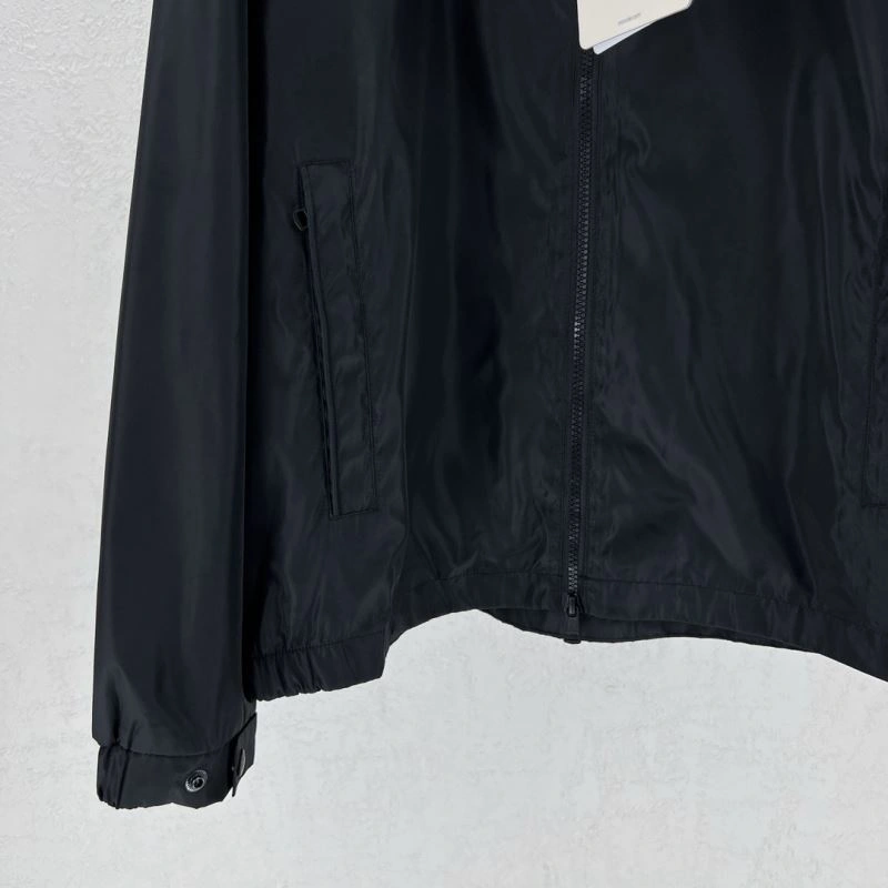 Moncler Outwear SportInspired 142080