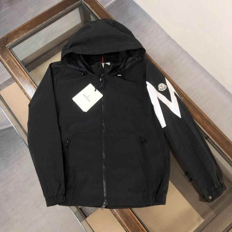 Modern Moncler Outwear 142092