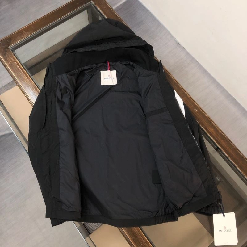 Modern Moncler Outwear 142092