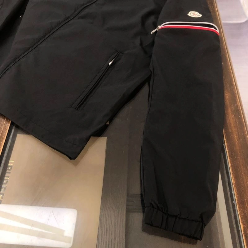 Moncler Outwear Upgraded 142148