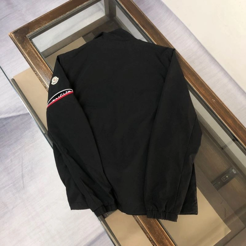 Moncler Outwear Upgraded 142148