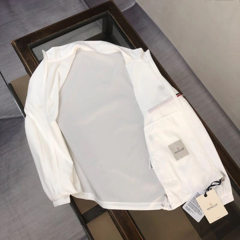 Moncler Outwear Upgraded 142077