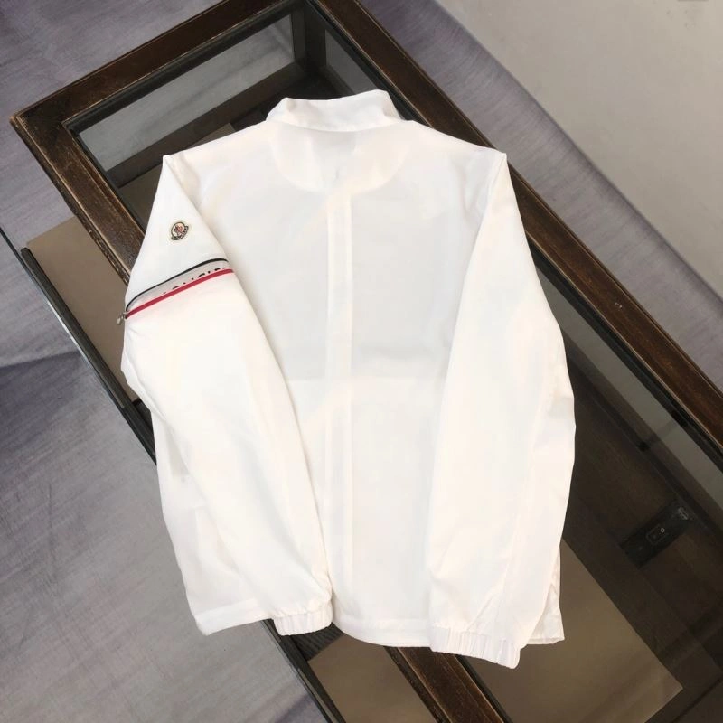Moncler Outwear Upgraded 142077