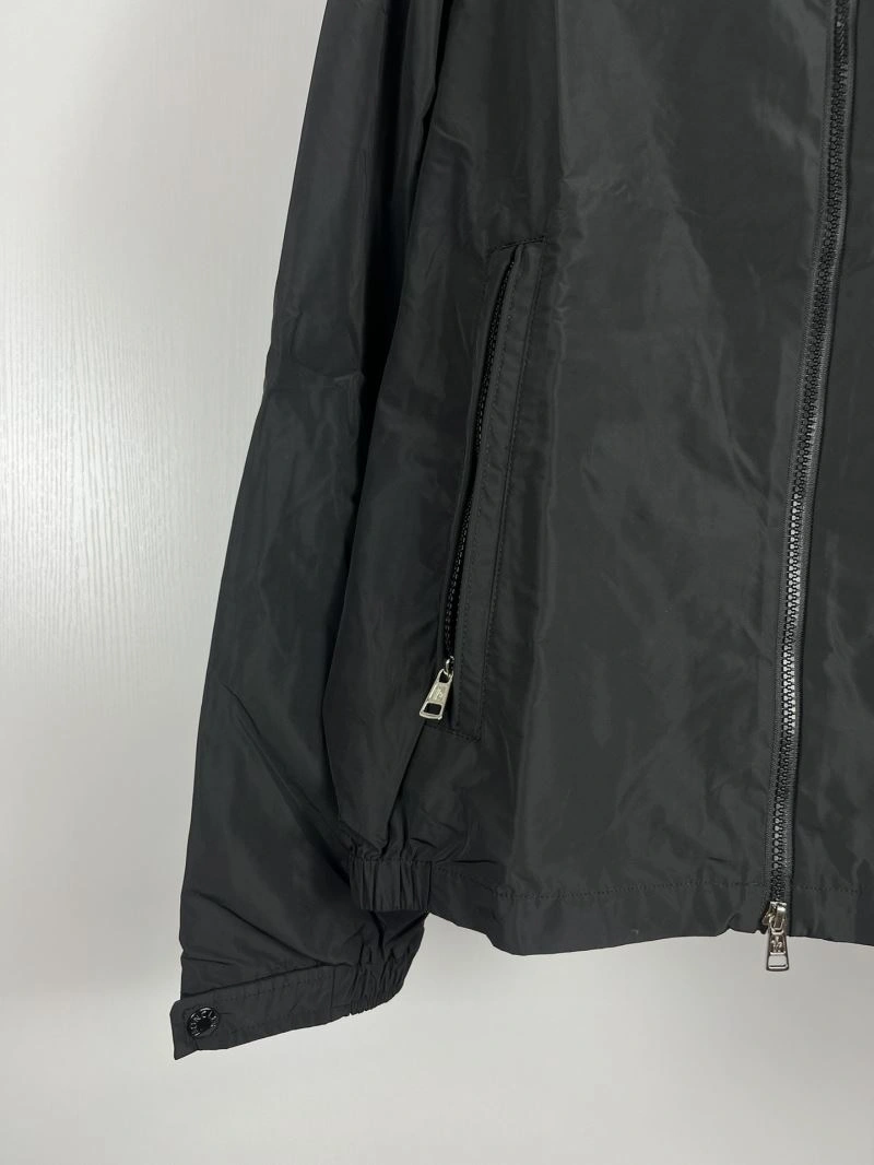 TechFriendly Moncler Outwear 142083