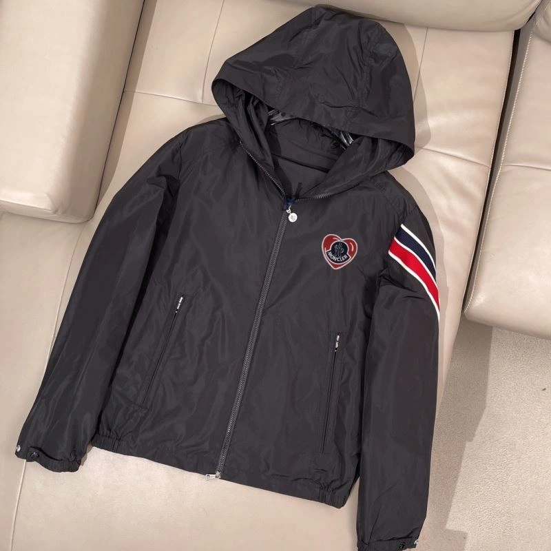 Moncler Outwear Durable 142078