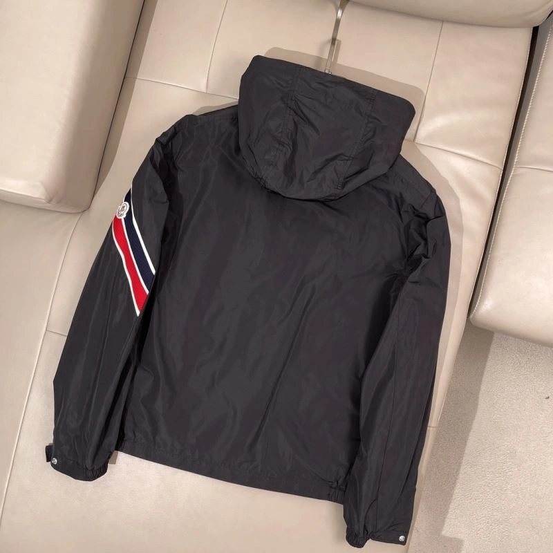 Moncler Outwear Durable 142078