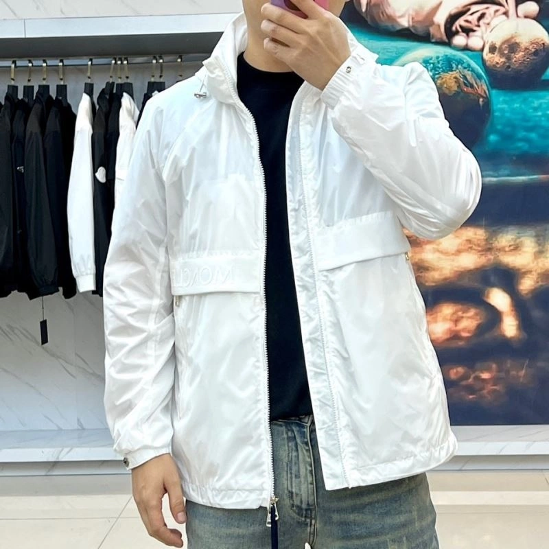 GoAnywhere Moncler Outwear 142072