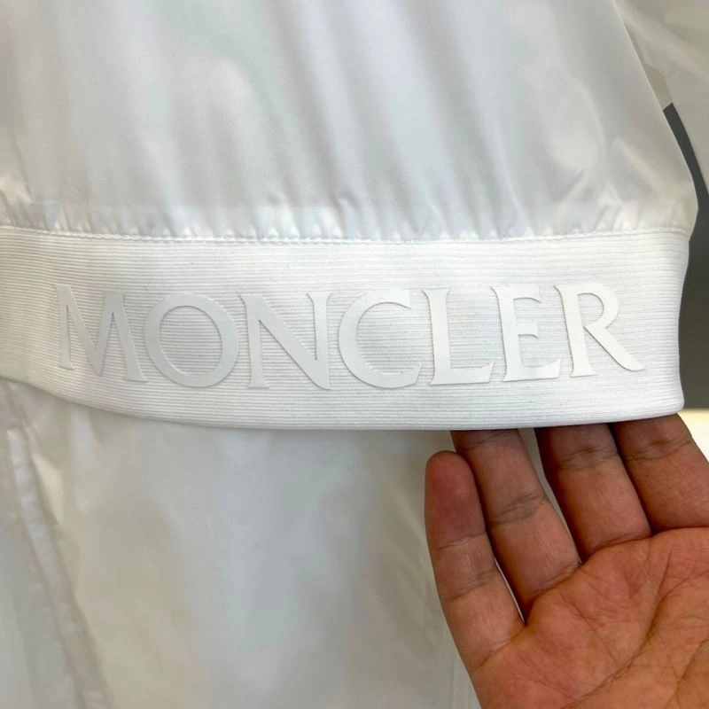 GoAnywhere Moncler Outwear 142072