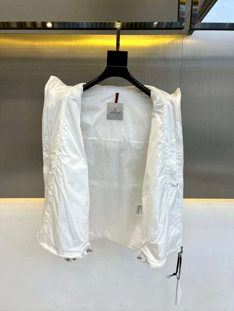 GoAnywhere Moncler Outwear 142072