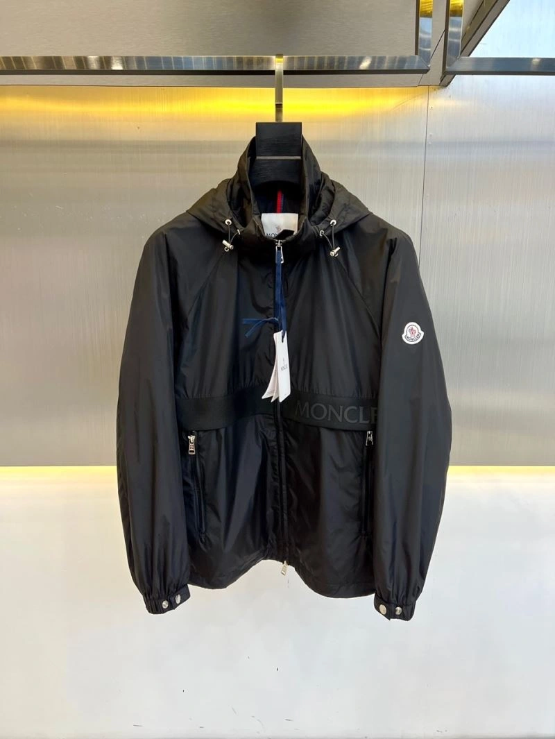 Moncler Outwear AllSeason 142071