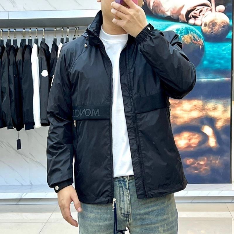 Moncler Outwear AllSeason 142071
