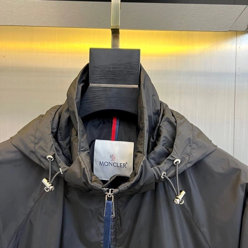 Moncler Outwear AllSeason 142071